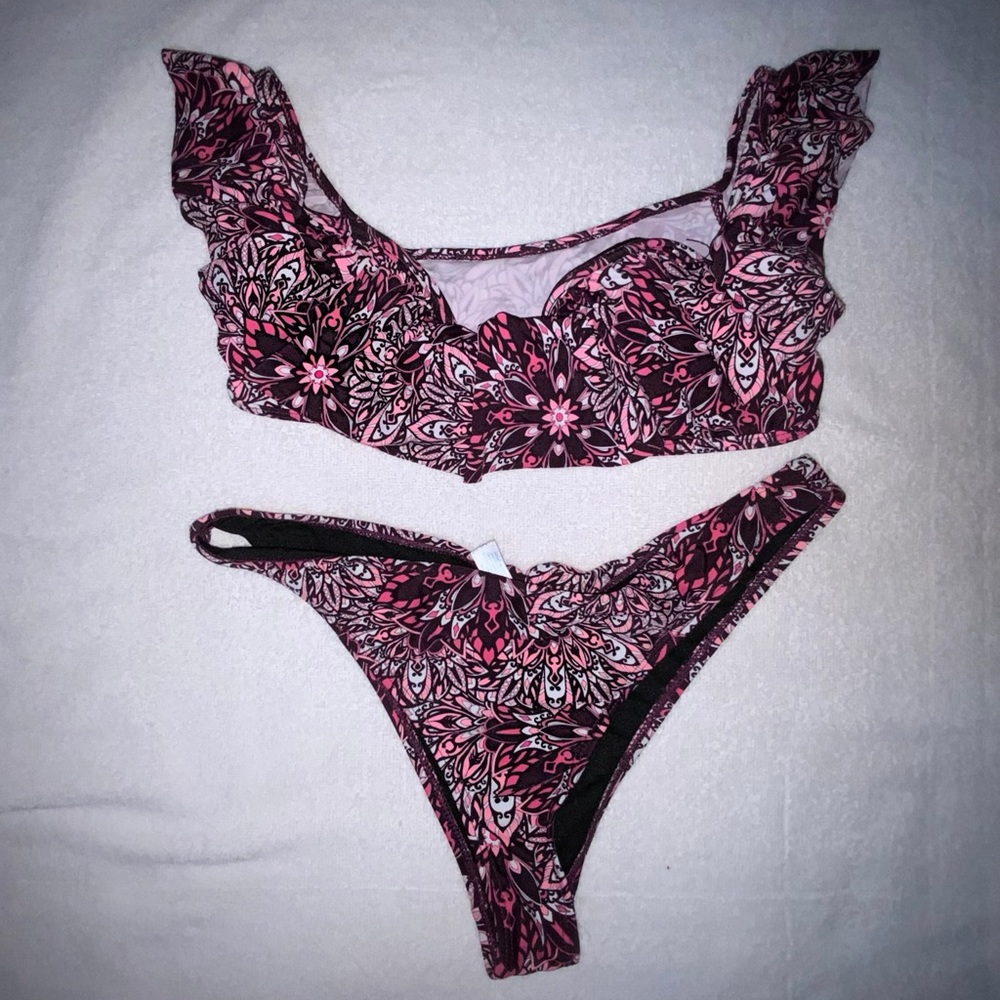 Off the shoulder too with matching bottoms